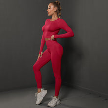 Load image into Gallery viewer, Europe and the United States seamless peach tight hip lift yoga clothing suit sports running fitness clothing two-piece female (10)