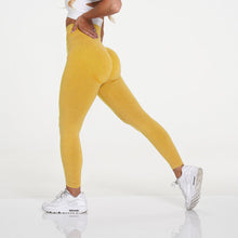 Load image into Gallery viewer, Seamless knitted crescent buttocks moisture wicking yoga pants exercise fitness pants sexy show buttocks female (10)